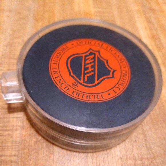 Vintage Tampa Bay Lighting NHL Hockey Puck Made In Czechoslovakia Official - Picture 6 of 10